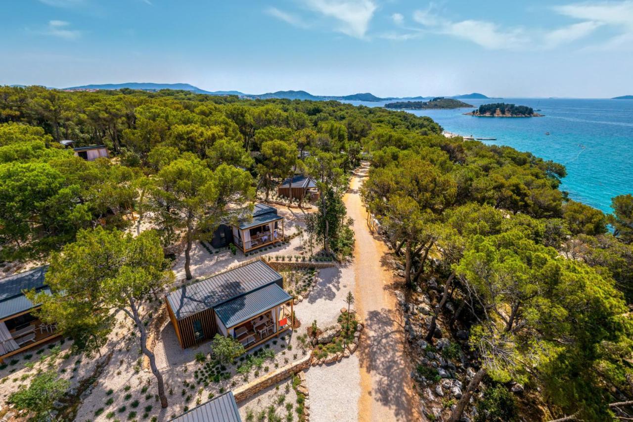 Pine Beach Pakostane Glamping Homes Екстериор снимка