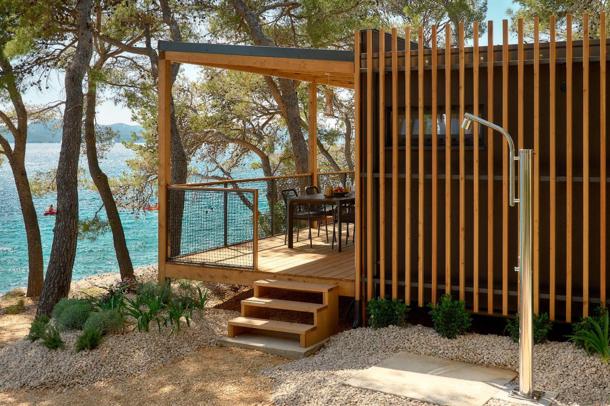 Pine Beach Pakostane Glamping Homes Екстериор снимка