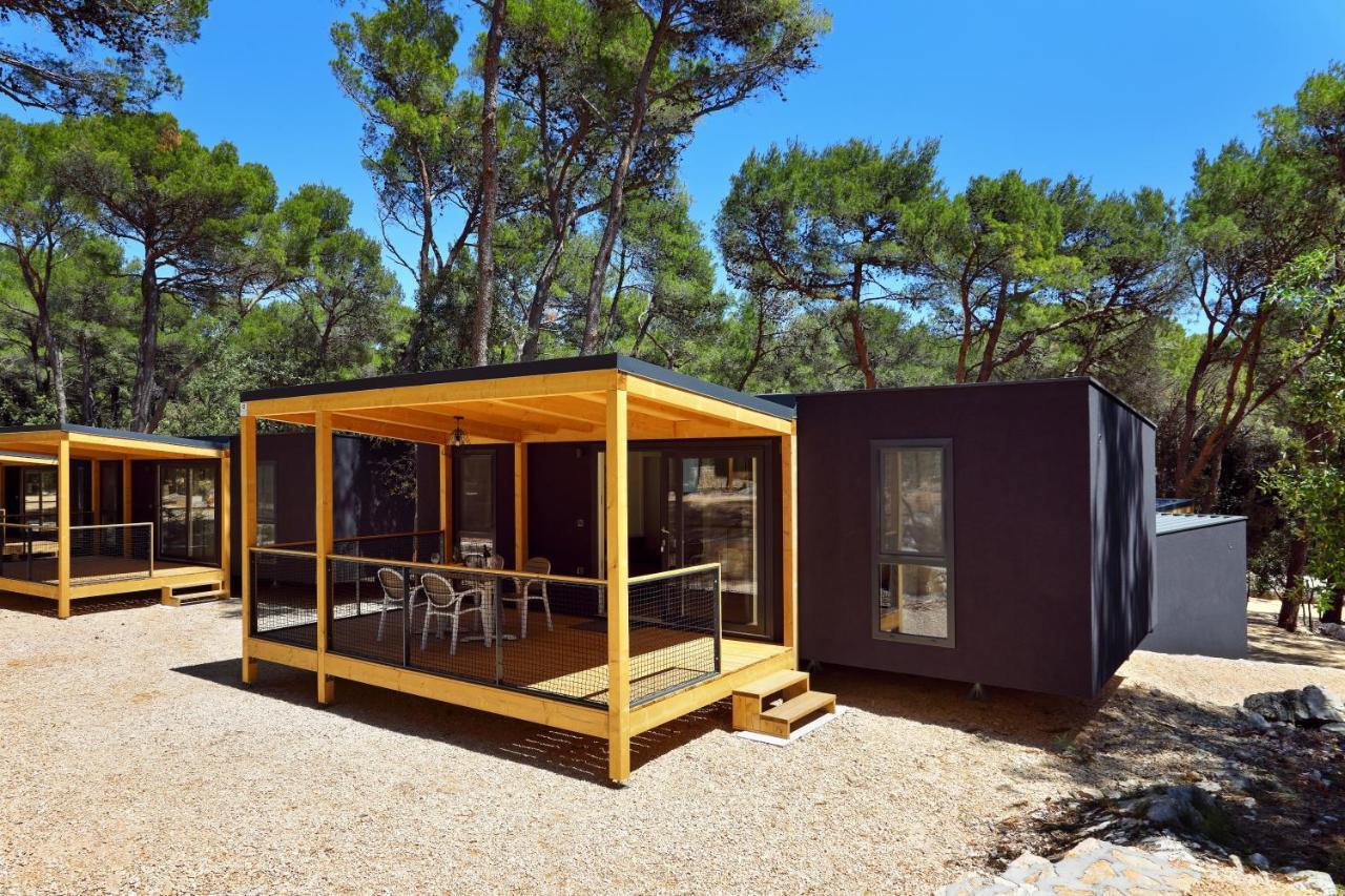 Pine Beach Pakostane Glamping Homes Екстериор снимка